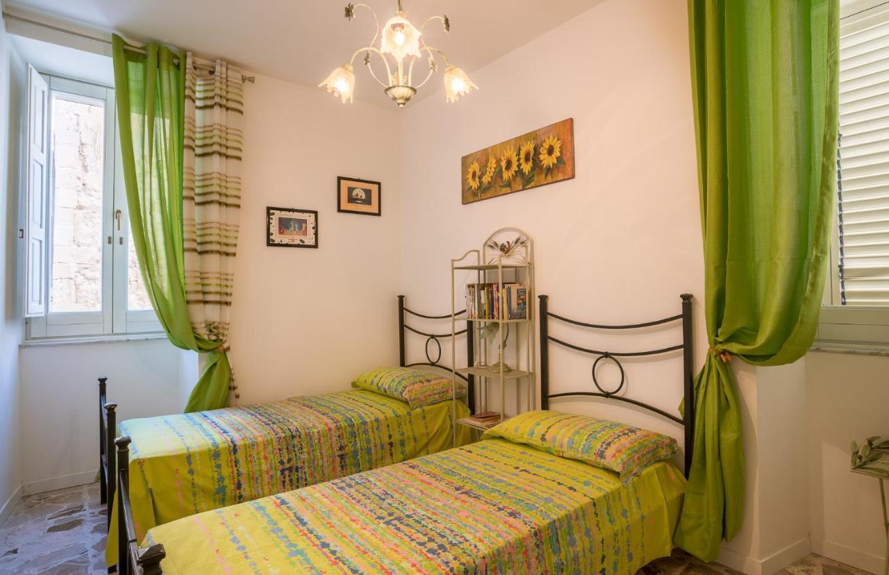 Maniace Sea View Apartment By Ortigia Apartments Syrakuzy Zewnętrze zdjęcie